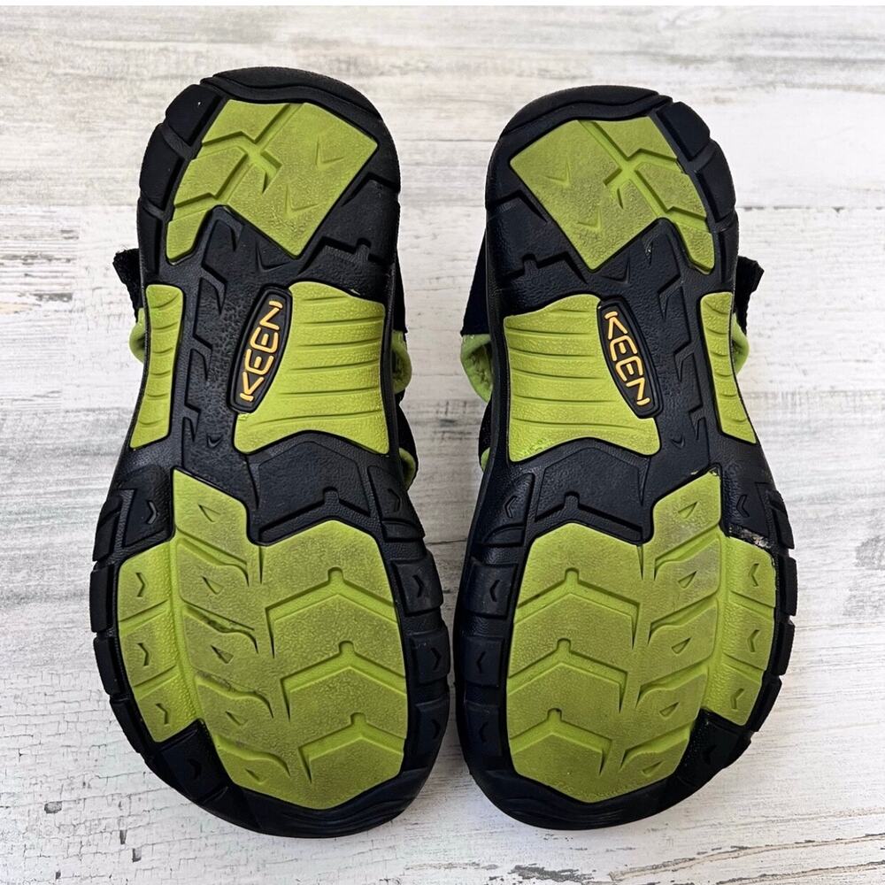 KEEN Newport H2 Sandals Kids Size 4 Black Green Waterproof Hiking Sport Outdoor - Picture 12 of 15